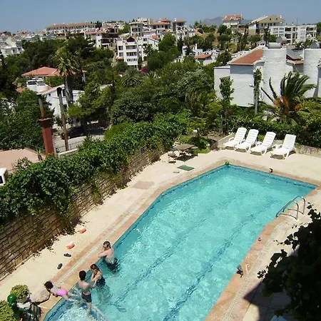 Lejlighedshotel Antik 3*